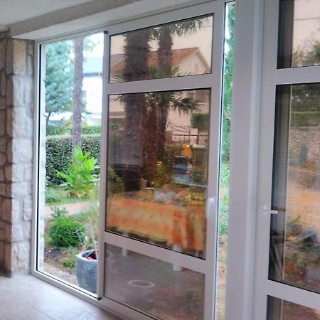 Apartment Sun Garden Малинска Екстериор снимка